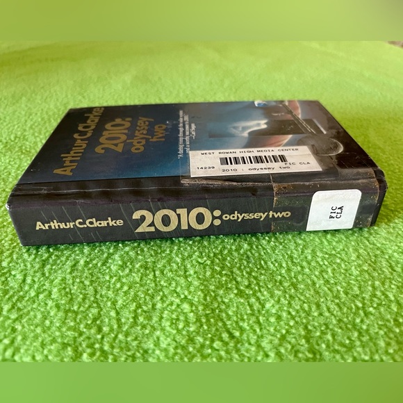 Arthur C. Clarke 2010: Odyssey Two HC book - Picture 9 of 10